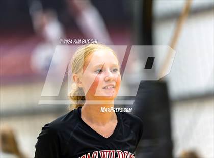 Thumbnail 2 in Mishawaka HomeSchool vs Cincinnati HomeSchool (Midwest Volleyball Classic) photogallery.