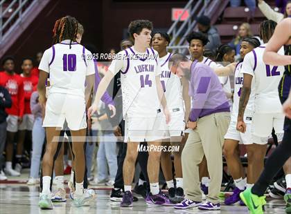 Thumbnail 1 in Lufkin vs. Highland Park (UIL 5A D1 Area Playoff) photogallery.