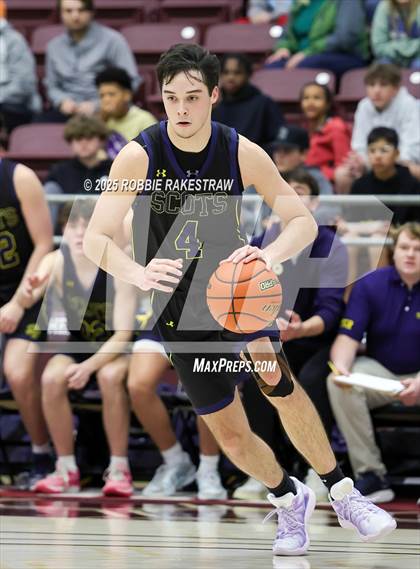 Thumbnail 3 in Lufkin vs. Highland Park (UIL 5A D1 Area Playoff) photogallery.