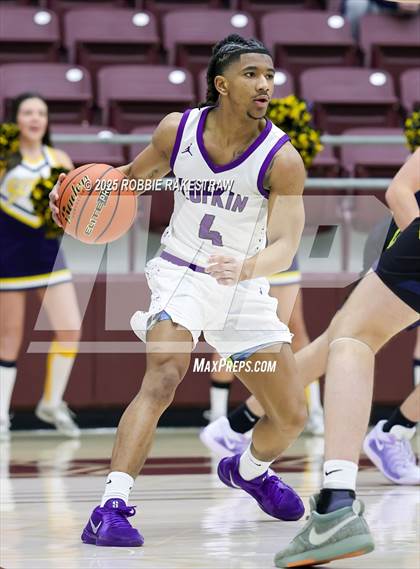 Thumbnail 2 in Lufkin vs. Highland Park (UIL 5A D1 Area Playoff) photogallery.