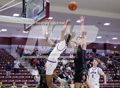 Thumbnail 1 in Lufkin vs. Highland Park (UIL 5A D1 Area Playoff) photogallery.