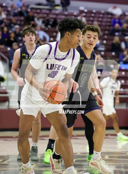 Thumbnail 2 in Lufkin vs. Highland Park (UIL 5A D1 Area Playoff) photogallery.
