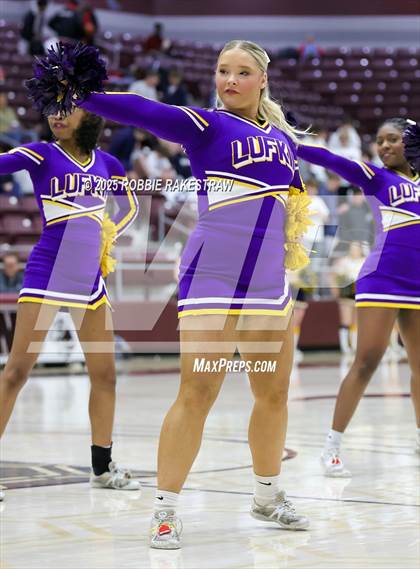 Thumbnail 1 in Lufkin vs. Highland Park (UIL 5A D1 Area Playoff) photogallery.