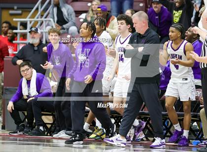 Thumbnail 3 in Lufkin vs. Highland Park (UIL 5A D1 Area Playoff) photogallery.