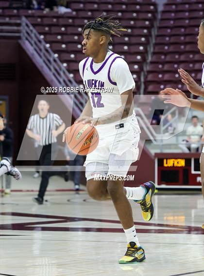 Thumbnail 2 in Lufkin vs. Highland Park (UIL 5A D1 Area Playoff) photogallery.