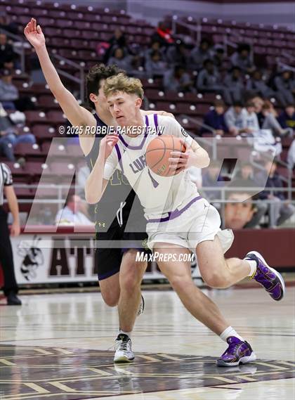 Thumbnail 3 in Lufkin vs. Highland Park (UIL 5A D1 Area Playoff) photogallery.