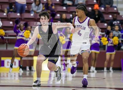 Thumbnail 2 in Lufkin vs. Highland Park (UIL 5A D1 Area Playoff) photogallery.