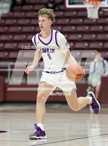 Thumbnail 3 in Lufkin vs. Highland Park (UIL 5A D1 Area Playoff) photogallery.