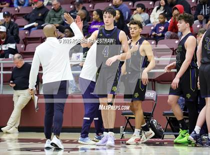 Thumbnail 2 in Lufkin vs. Highland Park (UIL 5A D1 Area Playoff) photogallery.