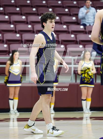 Thumbnail 1 in Lufkin vs. Highland Park (UIL 5A D1 Area Playoff) photogallery.