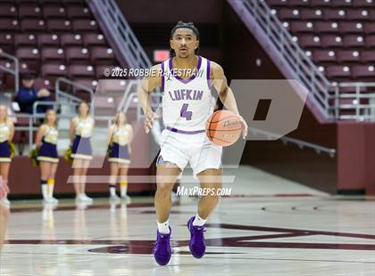 Thumbnail 3 in Lufkin vs. Highland Park (UIL 5A D1 Area Playoff) photogallery.
