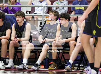 Thumbnail 1 in Lufkin vs. Highland Park (UIL 5A D1 Area Playoff) photogallery.