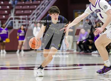 Thumbnail 2 in Lufkin vs. Highland Park (UIL 5A D1 Area Playoff) photogallery.