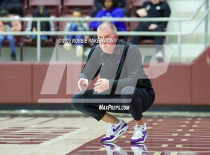 Thumbnail 2 in Lufkin vs. Highland Park (UIL 5A D1 Area Playoff) photogallery.