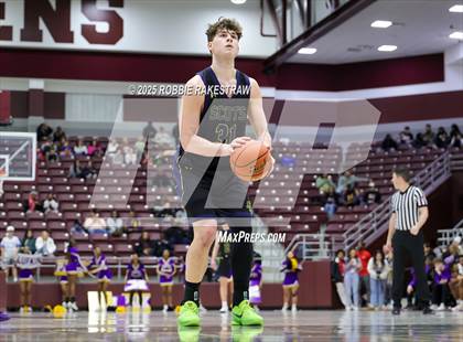 Thumbnail 1 in Lufkin vs. Highland Park (UIL 5A D1 Area Playoff) photogallery.