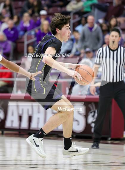 Thumbnail 3 in Lufkin vs. Highland Park (UIL 5A D1 Area Playoff) photogallery.