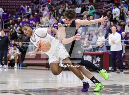 Thumbnail 1 in Lufkin vs. Highland Park (UIL 5A D1 Area Playoff) photogallery.