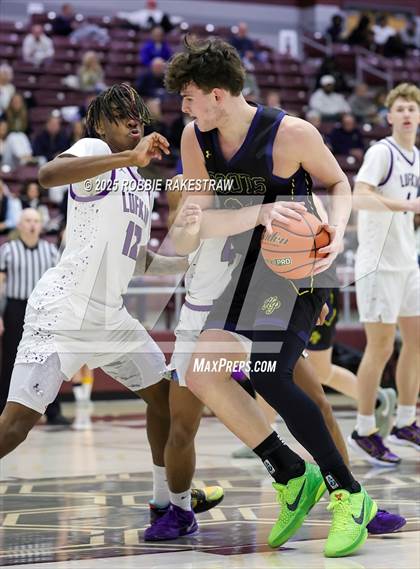 Thumbnail 3 in Lufkin vs. Highland Park (UIL 5A D1 Area Playoff) photogallery.