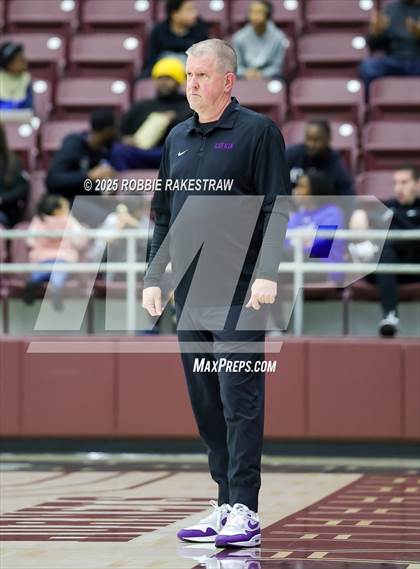 Thumbnail 1 in Lufkin vs. Highland Park (UIL 5A D1 Area Playoff) photogallery.