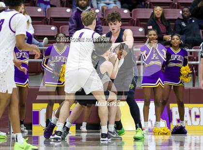 Thumbnail 2 in Lufkin vs. Highland Park (UIL 5A D1 Area Playoff) photogallery.