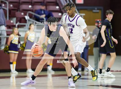 Thumbnail 1 in Lufkin vs. Highland Park (UIL 5A D1 Area Playoff) photogallery.