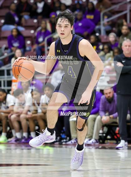 Thumbnail 3 in Lufkin vs. Highland Park (UIL 5A D1 Area Playoff) photogallery.
