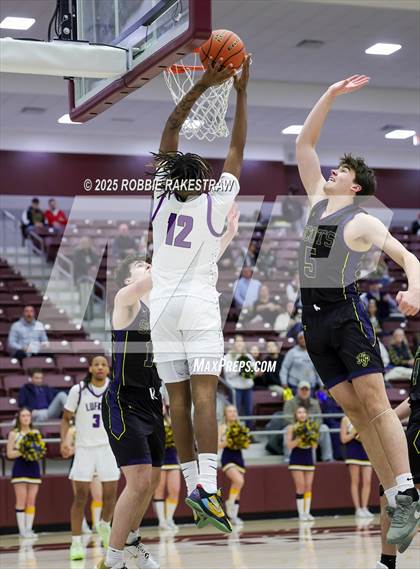 Thumbnail 3 in Lufkin vs. Highland Park (UIL 5A D1 Area Playoff) photogallery.