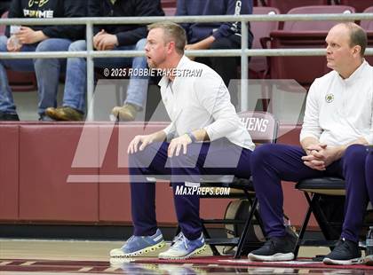 Thumbnail 1 in Lufkin vs. Highland Park (UIL 5A D1 Area Playoff) photogallery.