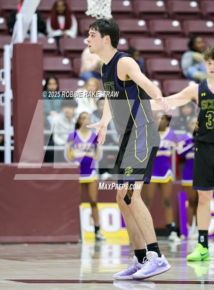 Thumbnail 2 in Lufkin vs. Highland Park (UIL 5A D1 Area Playoff) photogallery.