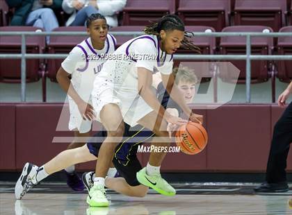 Thumbnail 3 in Lufkin vs. Highland Park (UIL 5A D1 Area Playoff) photogallery.