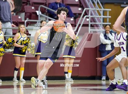 Thumbnail 1 in Lufkin vs. Highland Park (UIL 5A D1 Area Playoff) photogallery.