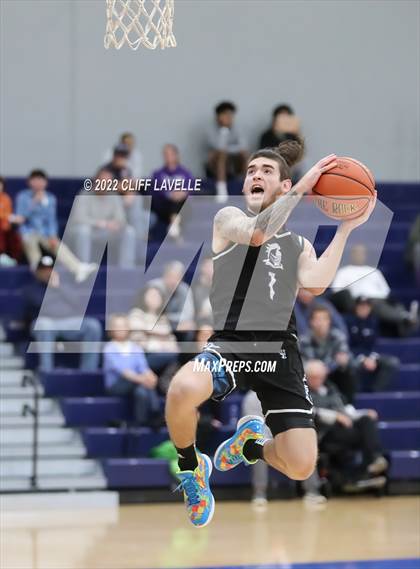 Thumbnail 3 in Peninsula Catholic vs First Baptist (Lowcountry Roundball Classic) photogallery.