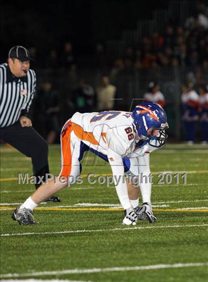 Thumbnail 2 in Oaks Christian vs. Westlake (CIF SS Northern Division Final) photogallery.