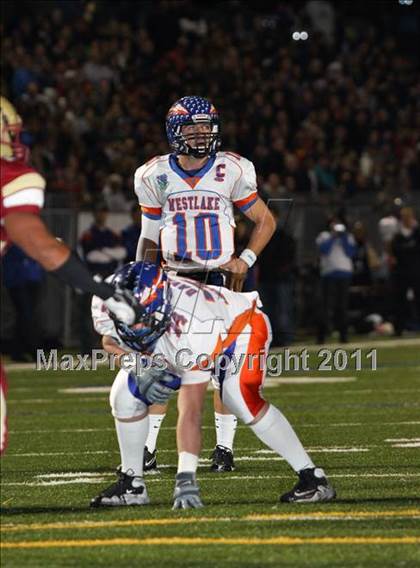Thumbnail 3 in Oaks Christian vs. Westlake (CIF SS Northern Division Final) photogallery.