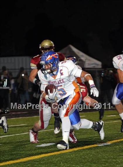 Thumbnail 2 in Oaks Christian vs. Westlake (CIF SS Northern Division Final) photogallery.