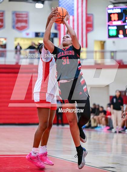 Thumbnail 2 in Reading @ Wilson photogallery.