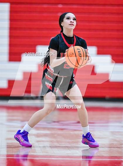 Thumbnail 1 in Reading @ Wilson photogallery.