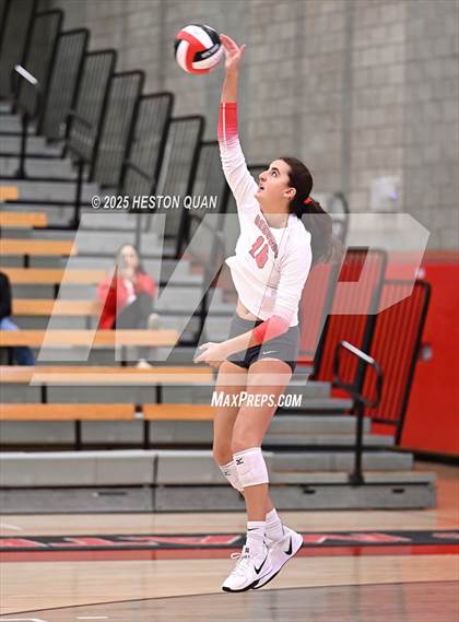 Thumbnail 2 in Mater Dei vs. Redondo Union (CIF State Open First Round Playoffs) photogallery.