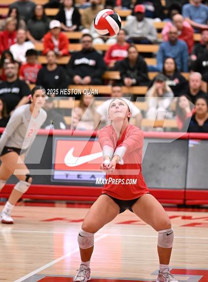 Thumbnail 3 in Mater Dei vs. Redondo Union (CIF State Open First Round Playoffs) photogallery.