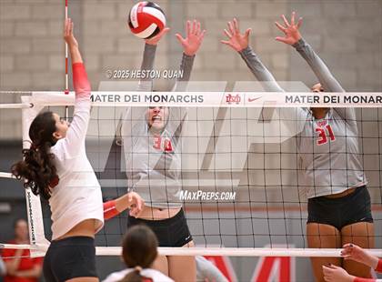 Thumbnail 1 in Mater Dei vs. Redondo Union (CIF State Open First Round Playoffs) photogallery.