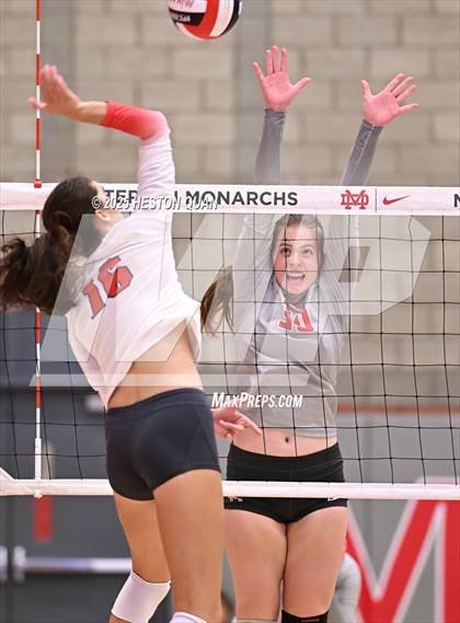 Thumbnail 3 in Mater Dei vs. Redondo Union (CIF State Open First Round Playoffs) photogallery.