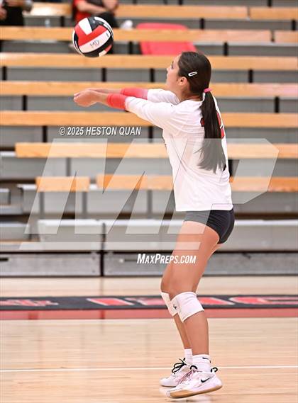 Thumbnail 3 in Mater Dei vs. Redondo Union (CIF State Open First Round Playoffs) photogallery.