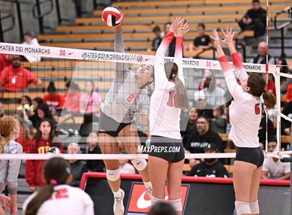 Thumbnail 3 in Mater Dei vs. Redondo Union (CIF State Open First Round Playoffs) photogallery.
