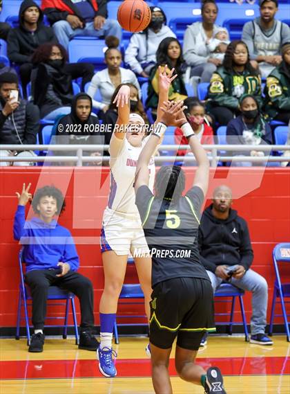 Thumbnail 3 in DeSoto @ Duncanville photogallery.