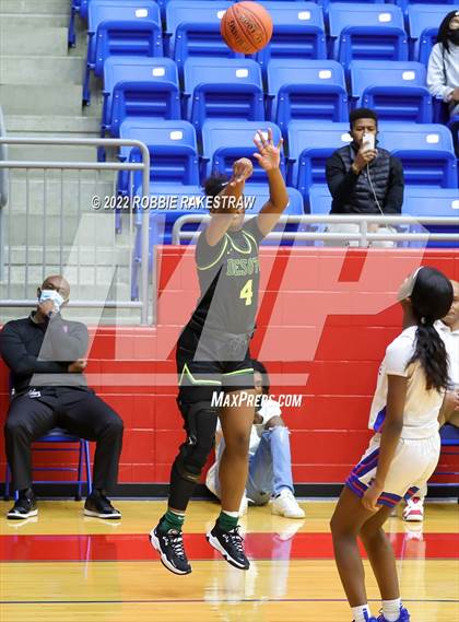 Thumbnail 3 in DeSoto @ Duncanville photogallery.