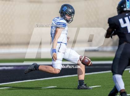Thumbnail 3 in Byron Nelson @ North Crowley (UIL Football 6A DI Bi-District) photogallery.