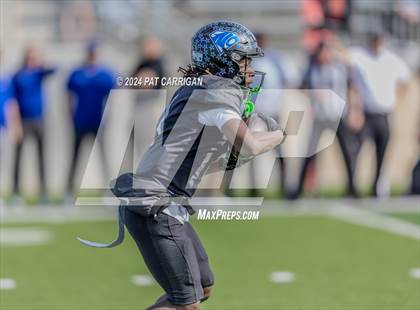 Thumbnail 3 in Byron Nelson @ North Crowley (UIL Football 6A DI Bi-District) photogallery.