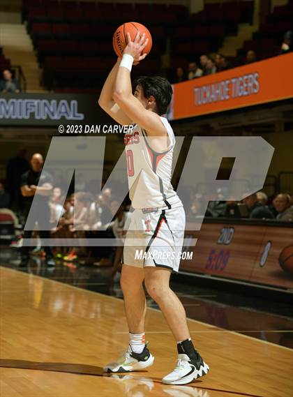 Thumbnail 1 in The Leffell School vs. Tuckahoe (NYSPHSAA Section 1 Class C Semifinal) photogallery.