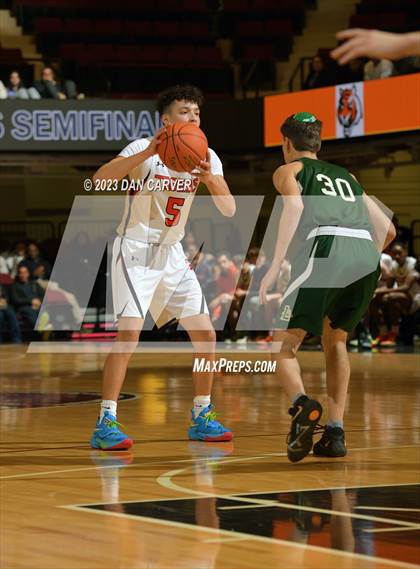 Thumbnail 2 in The Leffell School vs. Tuckahoe (NYSPHSAA Section 1 Class C Semifinal) photogallery.