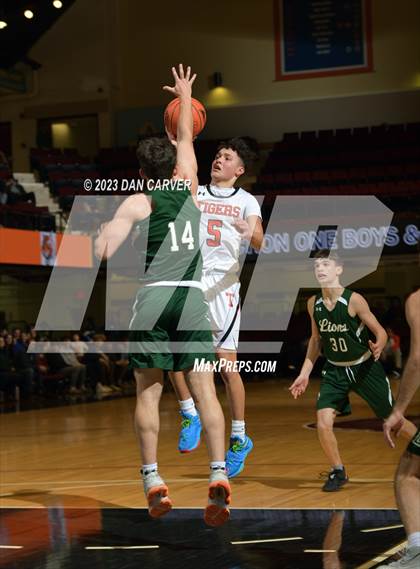 Thumbnail 2 in The Leffell School vs. Tuckahoe (NYSPHSAA Section 1 Class C Semifinal) photogallery.